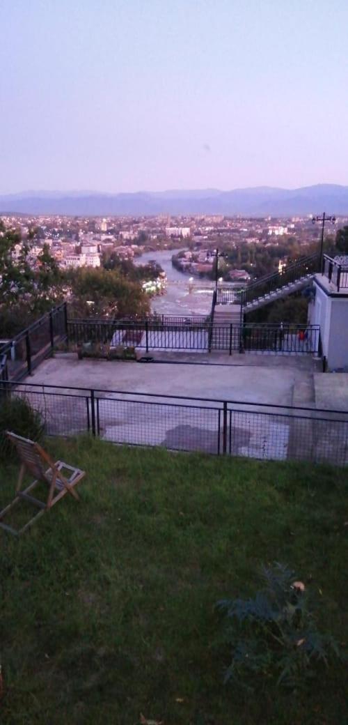 Guest House Nona Kutaisi Exterior foto