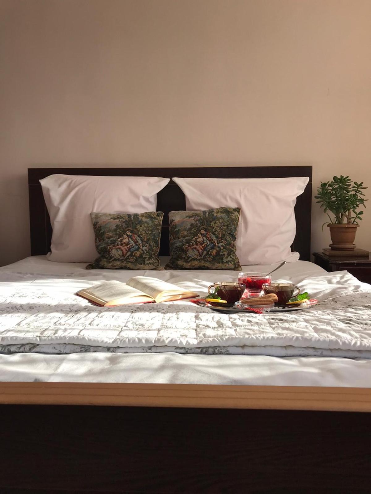 Guest House Nona Kutaisi Habitación foto